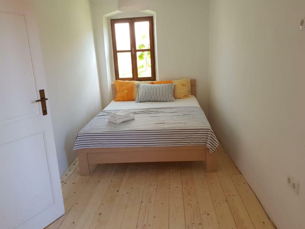 Apartment Estera Jelsa  Eksteriør billede